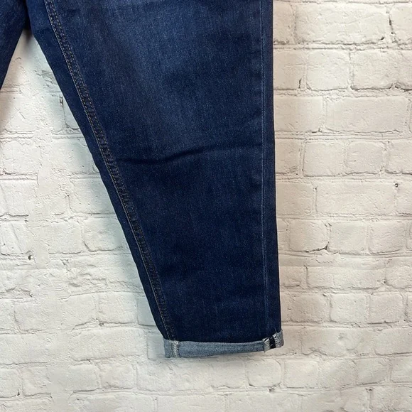 BloomChic Very Stretchy High Rise Dark Wash Cropped Jeans Size 12 & Plus Size 24 - Picture 5 of 7